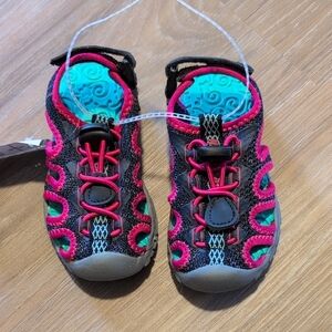 Northside Kids' Black and Pink Sandals